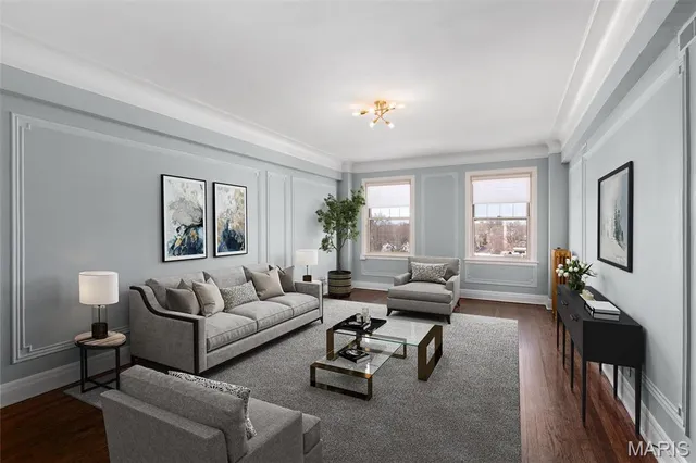 $279,000 | 4440 Lindell Boulevard, Unit 701, St. Louis, MO 63108