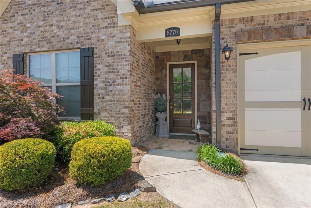 5770 Dalton Ridge Suwanee, GA 30024 - Photo 2 of 56 Gallery Image 2