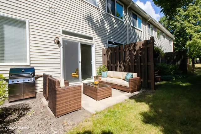 $244,999 | 1409 Doolittle Lane, Unit 1409, Grayslake, IL 60030