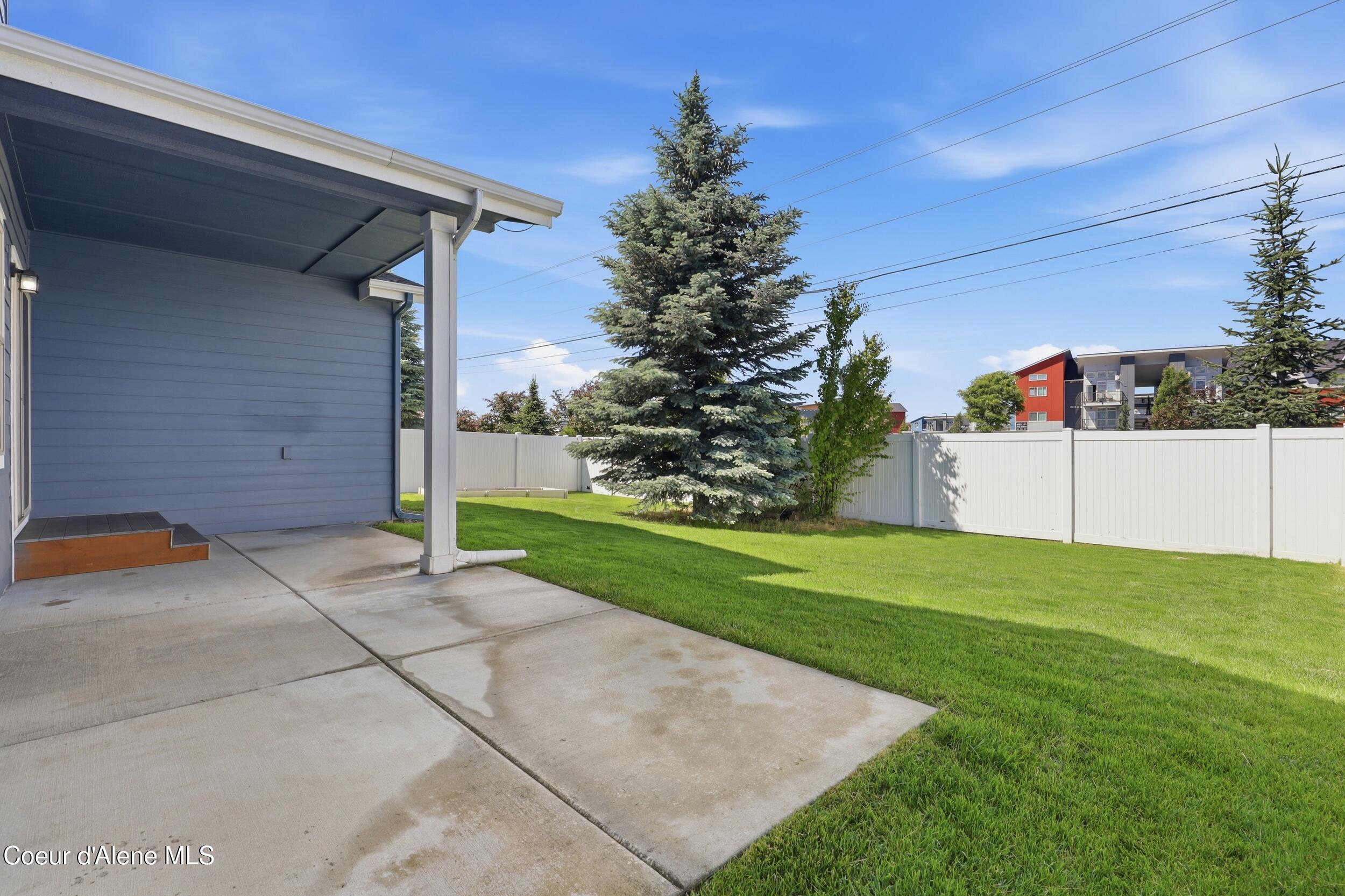 6643 North Gavin Loop Coeur D'Alene, ID 83815 - Photo 25 of 30 Fully Landscaped