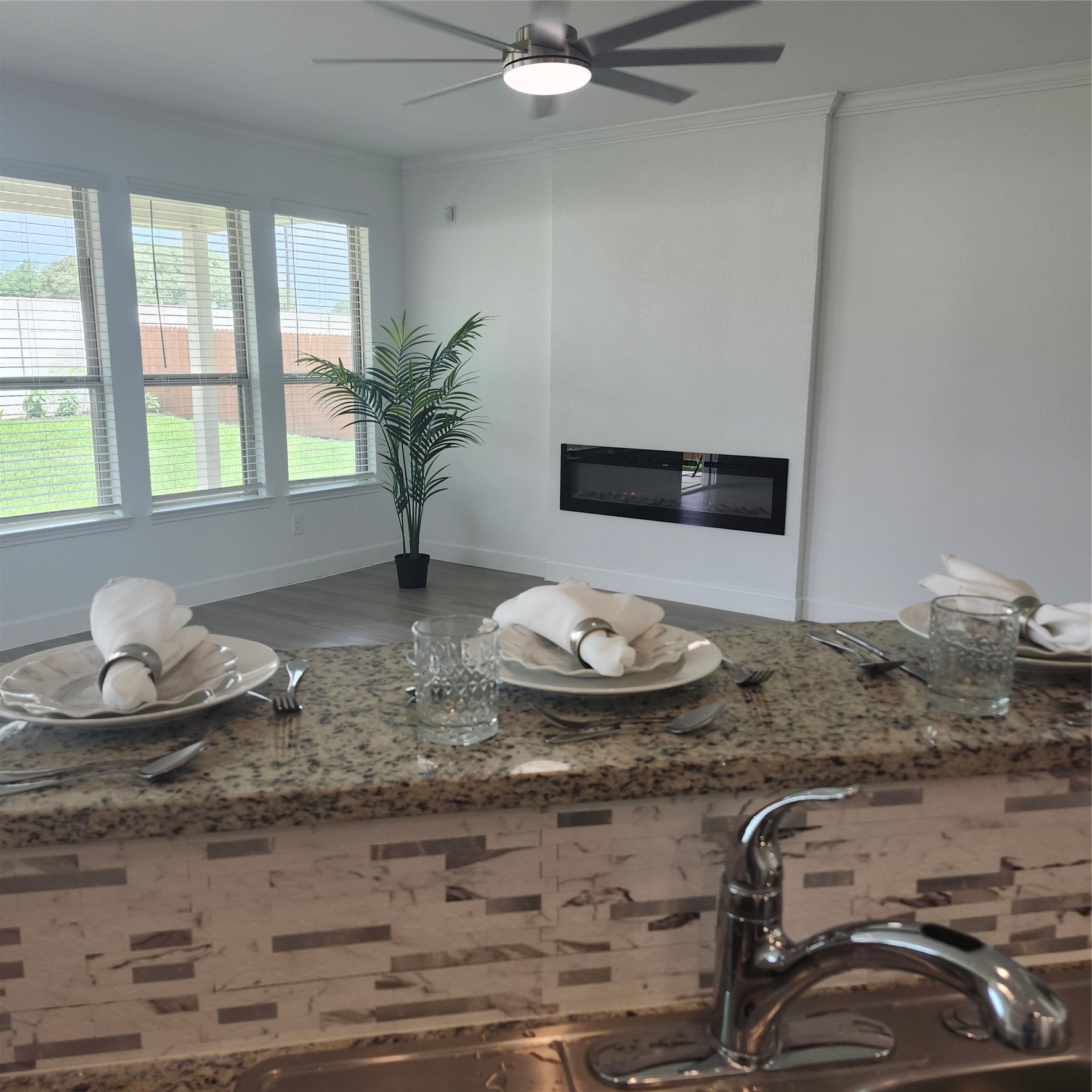 3820 Vista Grove Court Rosenberg, TX 77469 - Photo 18 of 36 Kitchen view to living room