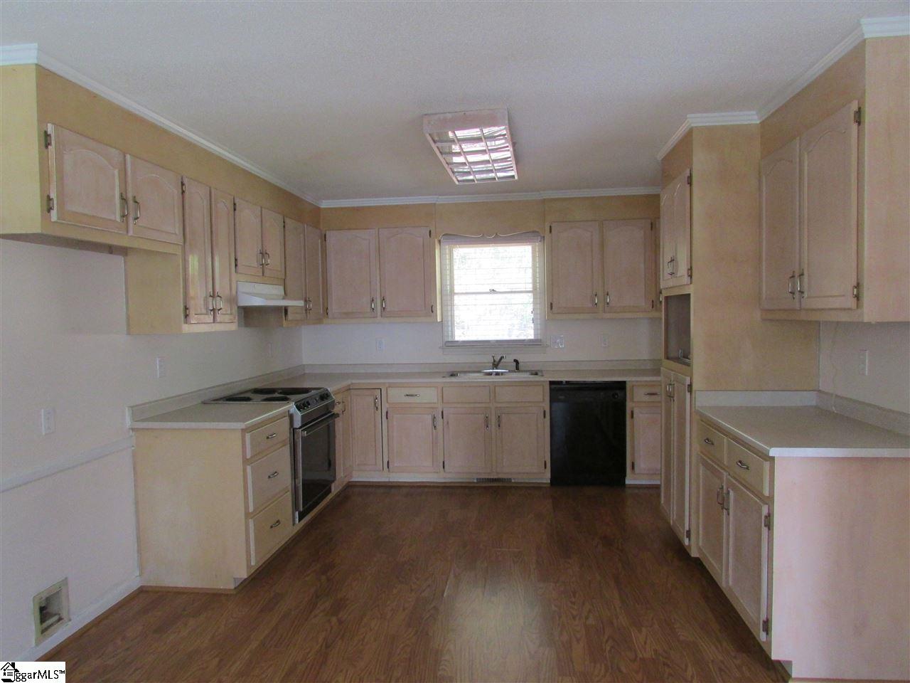 124 Mill Pond Road Easley, SC 29642 - Photo 8 of 21 Gallery Image 8