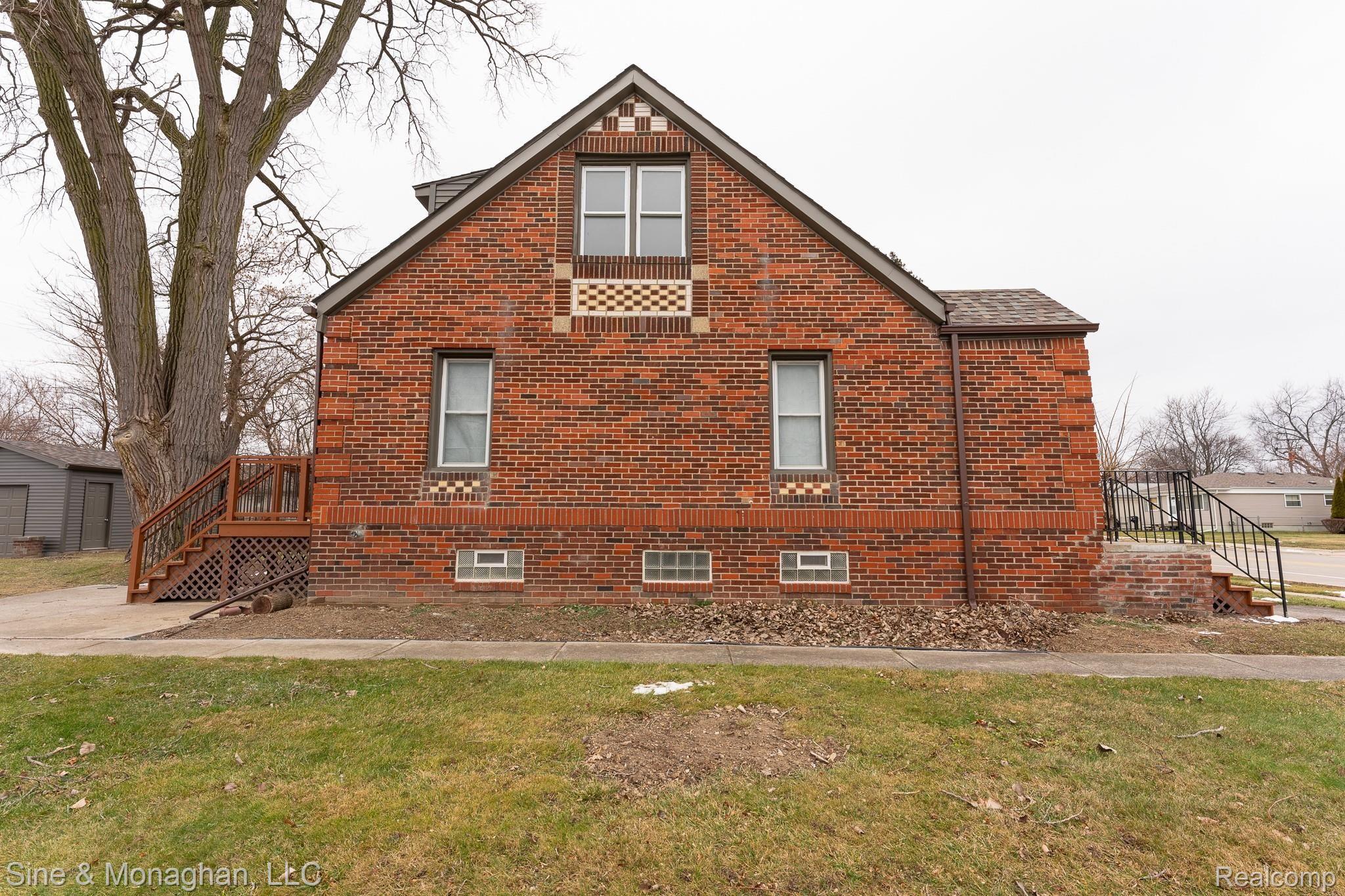 16906 Stephens Road Eastpointe, MI 48021 - Photo 33 of 35 16906 Stephens-4.jpg