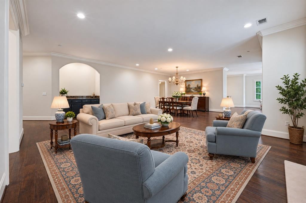 8505 Edgemere Road, Unit 202 Dallas, TX 75225 - Photo 7 of 27 Virtual Staging