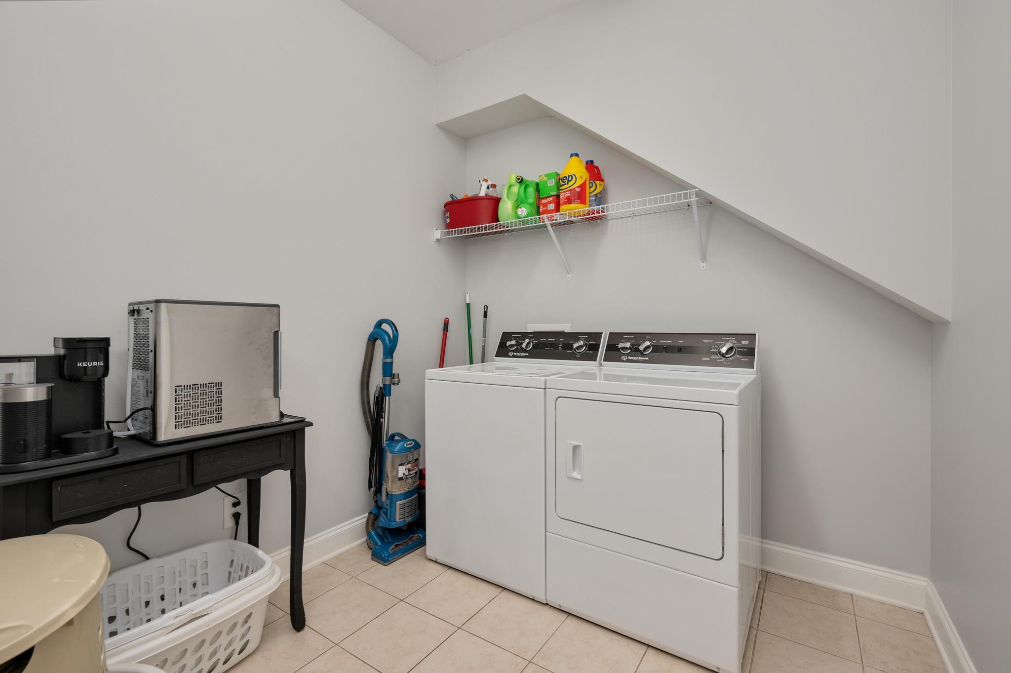 16 Shasteen Ridge Road Lynchburg, TN 37352 - Photo 31 of 55 a utility room with dryer and washer