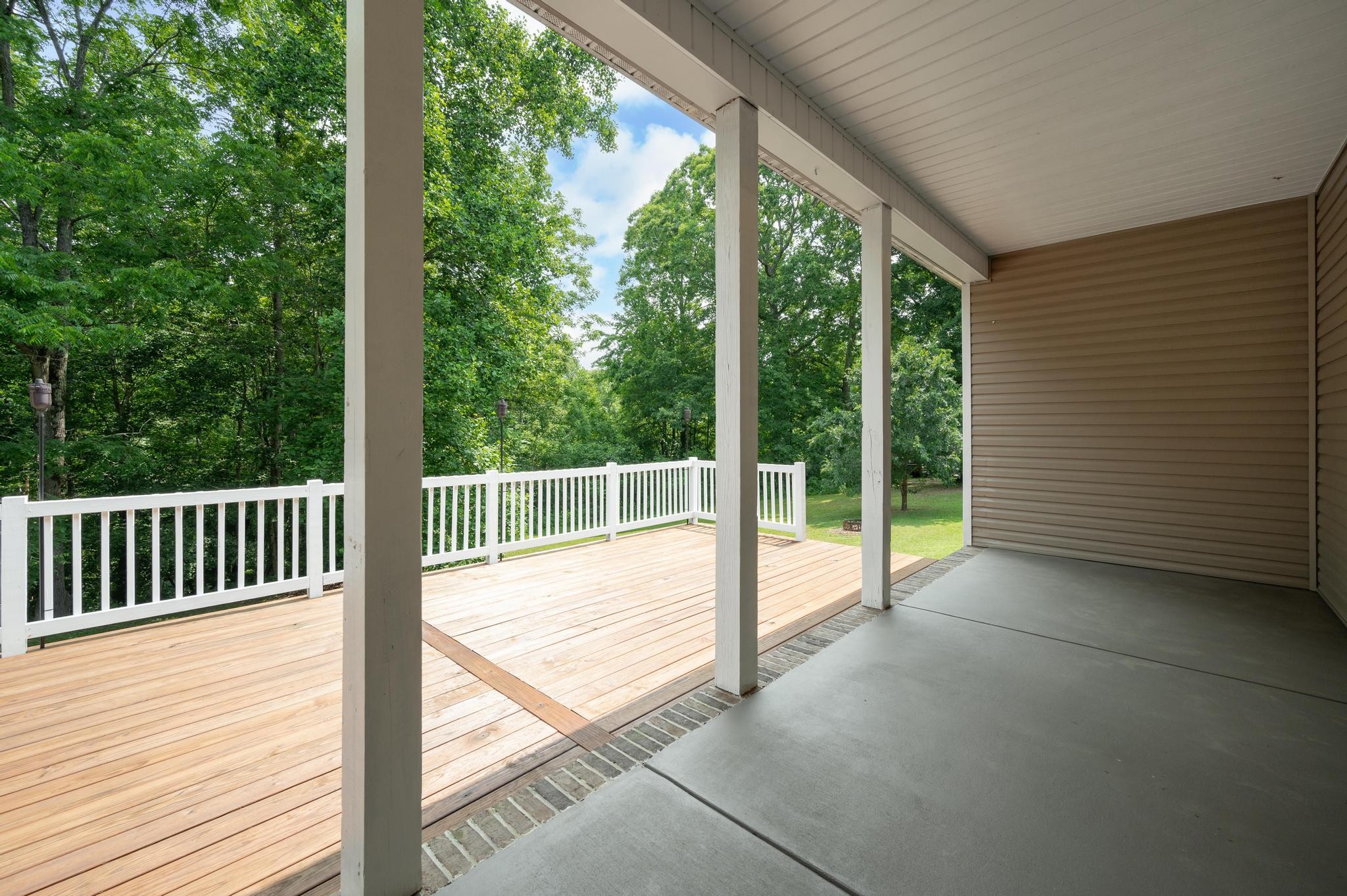 16 Shasteen Ridge Road Lynchburg, TN 37352 - Photo 36 of 55 a view of balcony with deck
