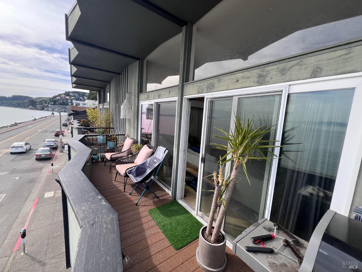 545 Bridgeway Sausalito, CA 94965 - Photo 7 of 13