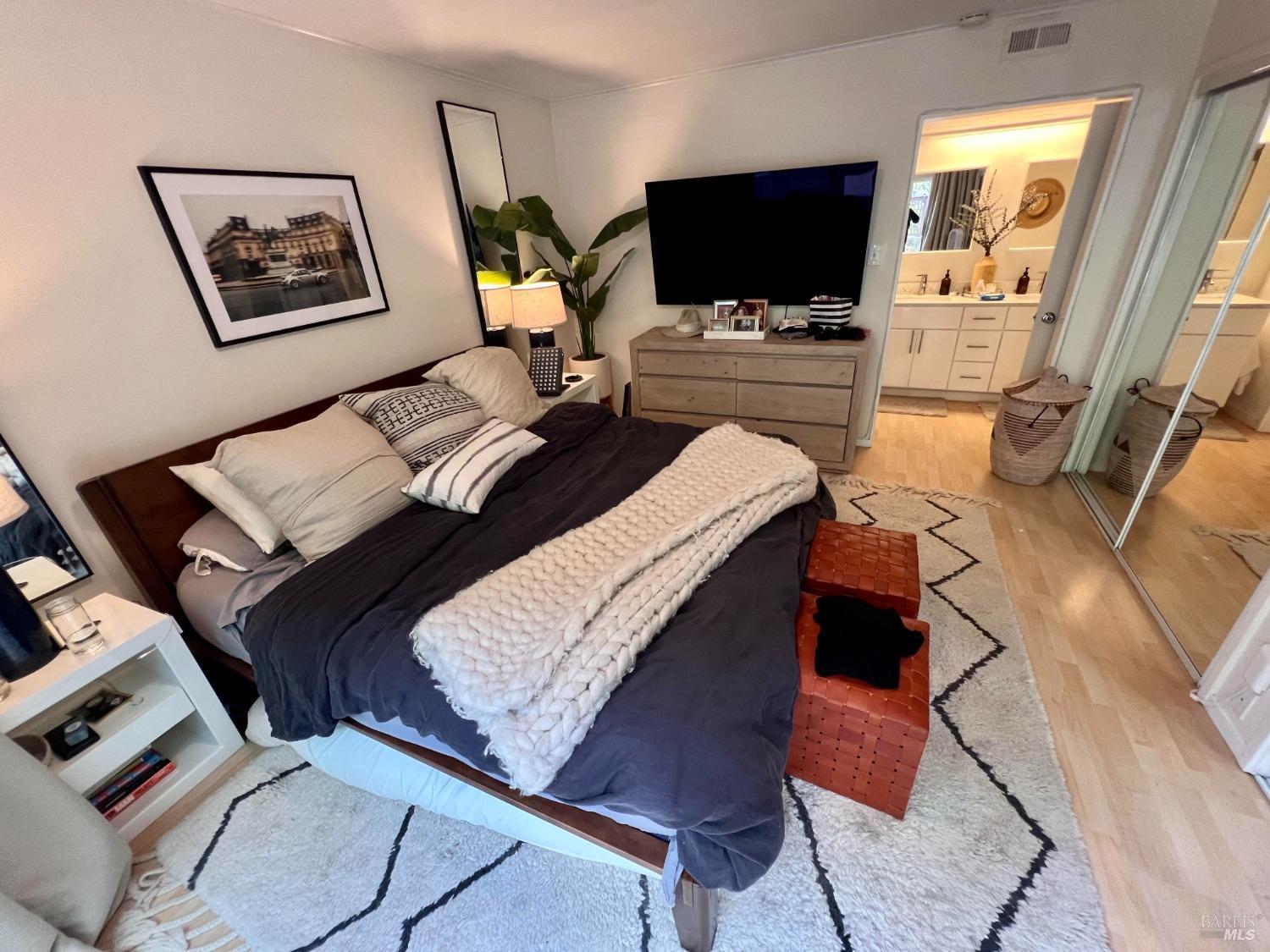 545 Bridgeway Sausalito, CA 94965 - Photo 10 of 13