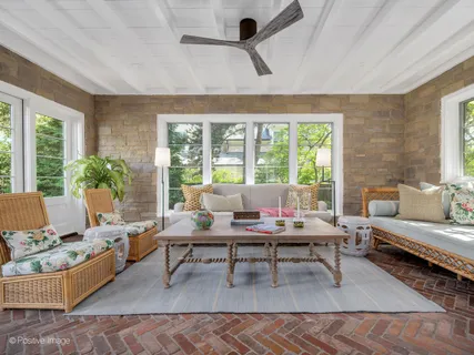 $4,000,000 | 731 South Elm Street, Hinsdale, IL 60521