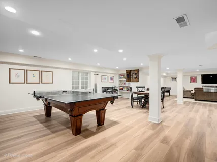 $4,000,000 | 731 South Elm Street, Hinsdale, IL 60521