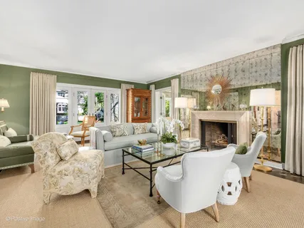 $4,000,000 | 731 South Elm Street, Hinsdale, IL 60521