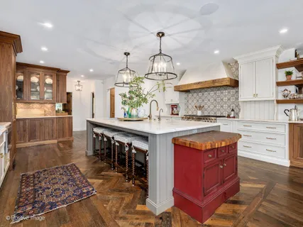 $4,000,000 | 731 South Elm Street, Hinsdale, IL 60521