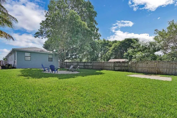 $2,900 | 610 Southeast 2nd Avenue, Unit A, Delray Beach, FL 33483