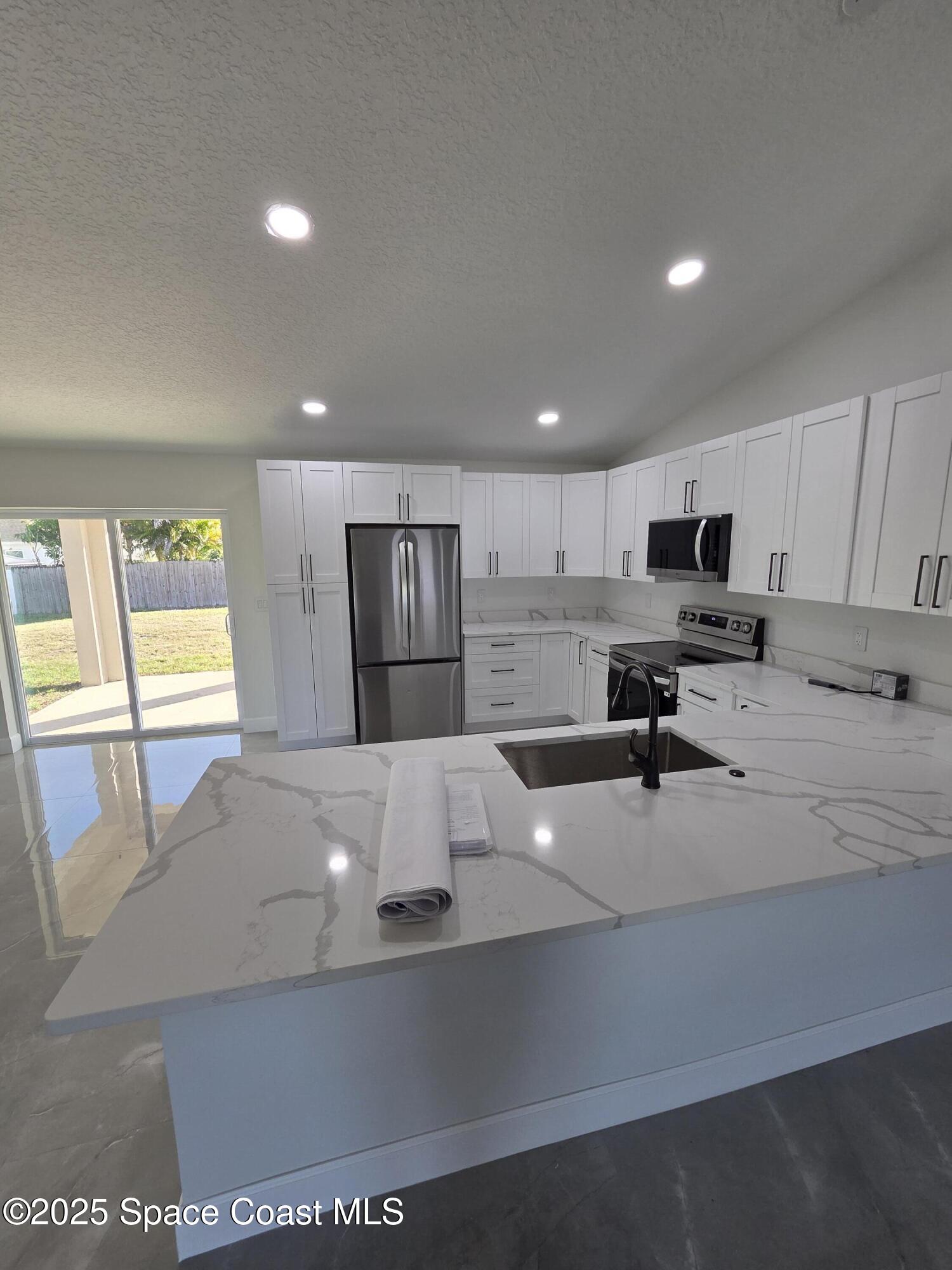 1275 Hastings Road Southwest Palm Bay, FL 32908 - Photo 5 of 25 4-18549