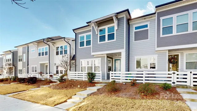 $3,250 | 509 Myrick Alley, Charlotte, NC 28217