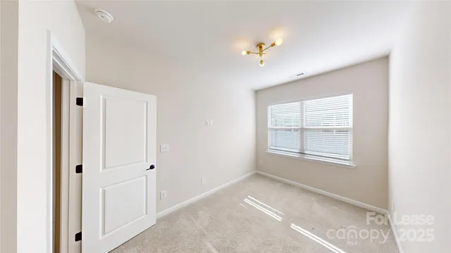 $3,250 | 509 Myrick Alley, Charlotte, NC 28217