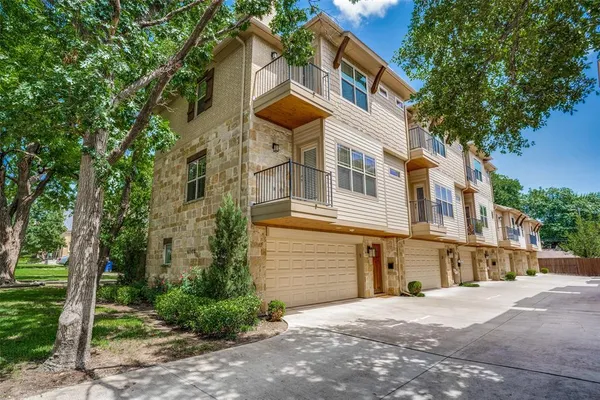 $5,000,000 | 6136-6140 Oram Street, Dallas, TX 75214