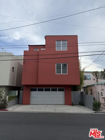 $16,850 | 2217 Grand Canal, Venice, CA 90291