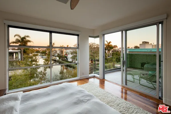 $19,500 | 2217 Grand Canal, Venice, CA 90291
