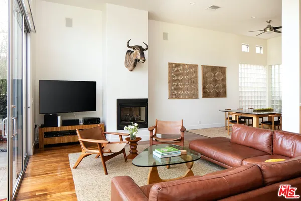 $19,500 | 2217 Grand Canal, Venice, CA 90291
