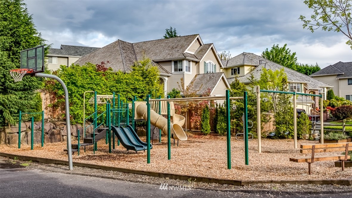 20127 26th Drive Southeast Bothell, WA 98012 - Photo 37 of 38 Gallery Image 37