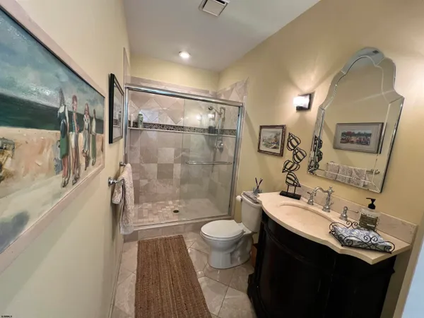 $32,000 | 2 Circle Drive, Margate City, NJ 08402