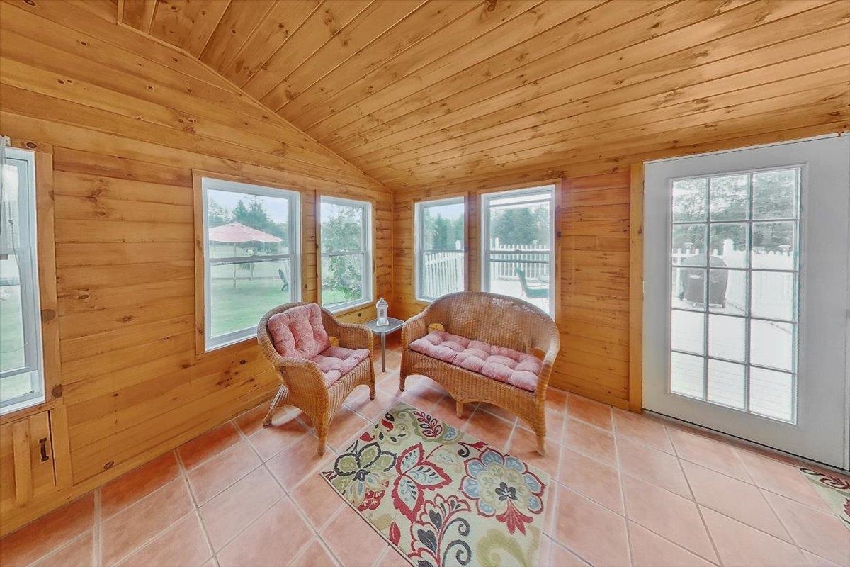 326 Oak Ridge Estates Road Morristown, VT 05661 - Photo 8 of 40