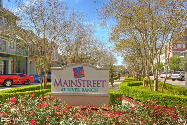 $239,500 | 201 Settlers Trace Boulevard, Unit 3405, Lafayette, LA 70508