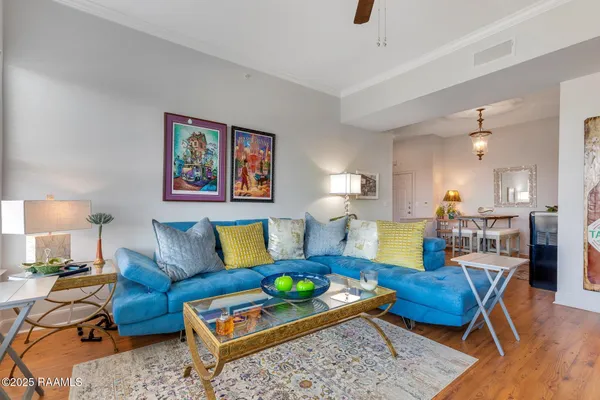 $230,000 | 201 Settlers Trace Boulevard, Unit 3405, Lafayette, LA 70508