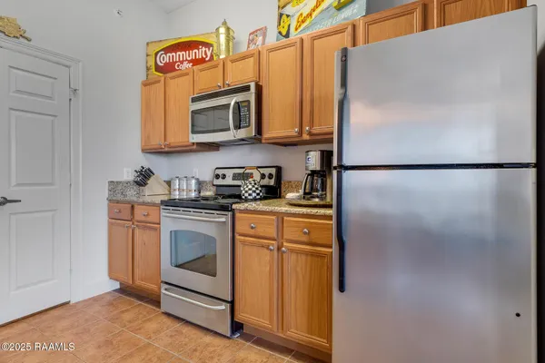 $230,000 | 201 Settlers Trace Boulevard, Unit 3405, Lafayette, LA 70508