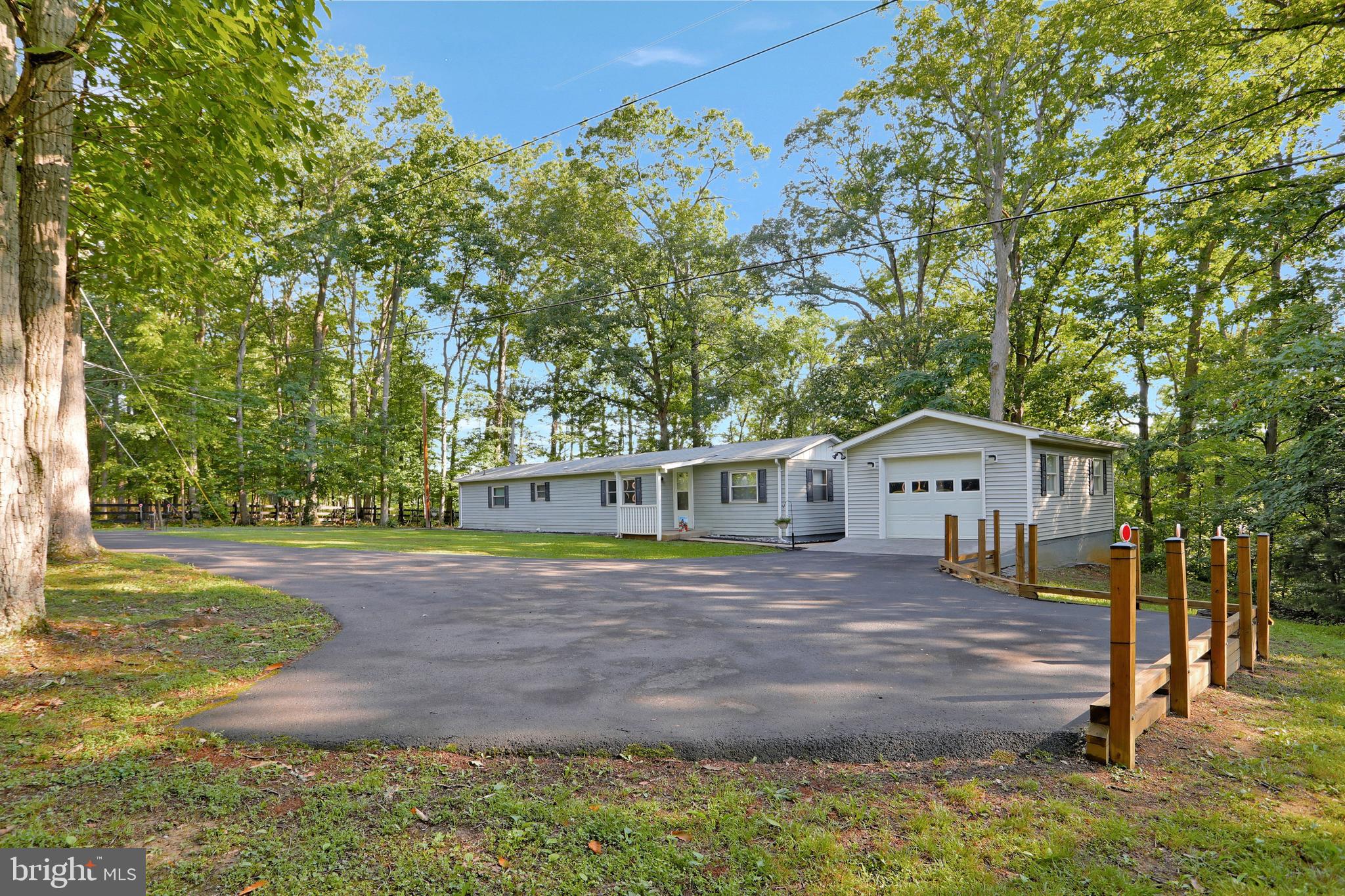 495 Downing Farm Road Front Royal, VA 22630 - Photo 5 of 36 Spacious one level home on 1.63 acres with garage