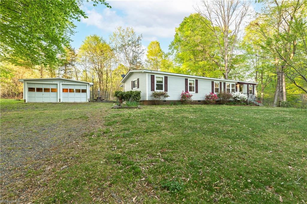5865 Tomahawk Road Winston-Salem, NC 27106 - Photo 2 of 40 Gallery Image 2