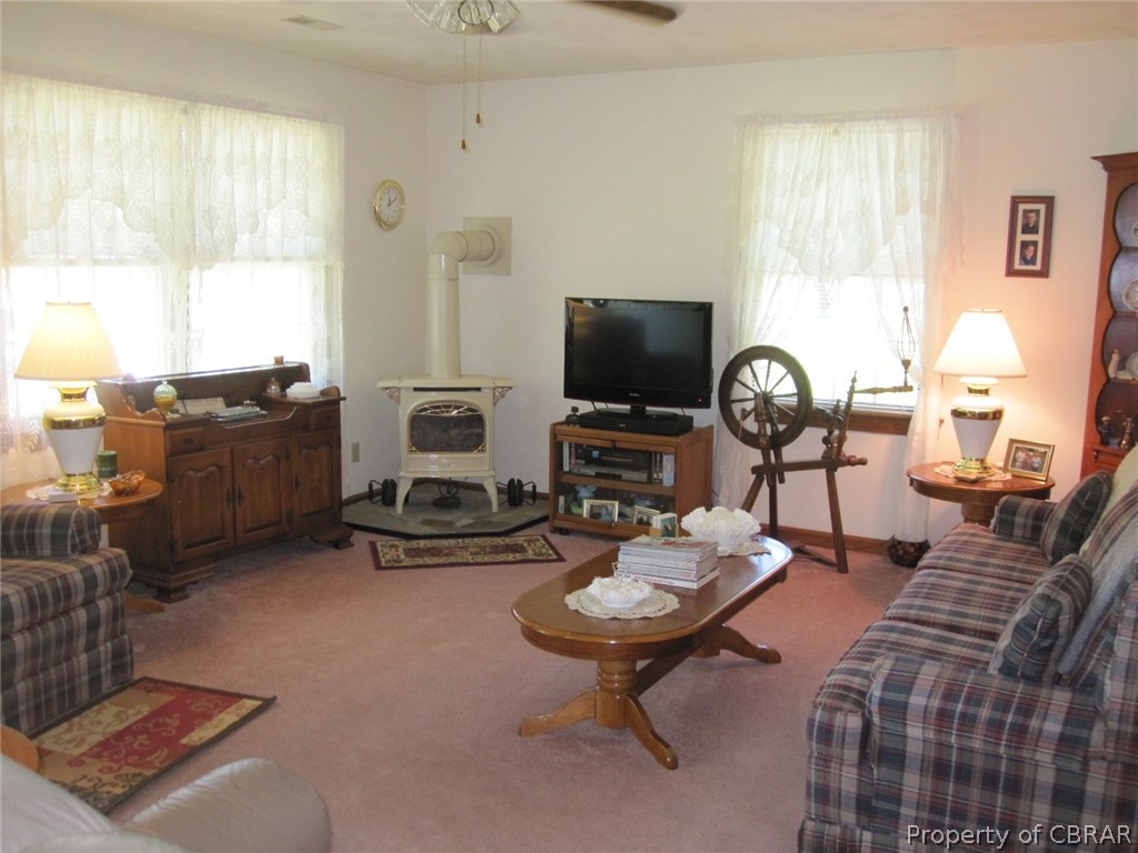 6967 Ark Road Gloucester, VA 23061 - Photo 2 of 23 Gallery Image 2