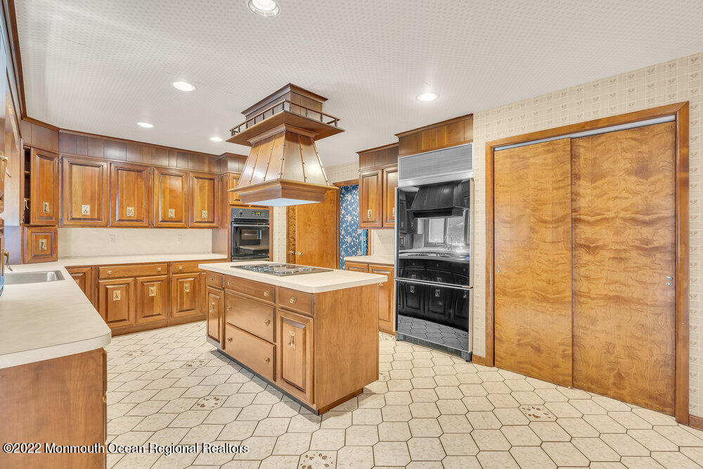 60 Howland Road Middletown, NJ 07748 - Photo 12 of 35 022_dsc07520