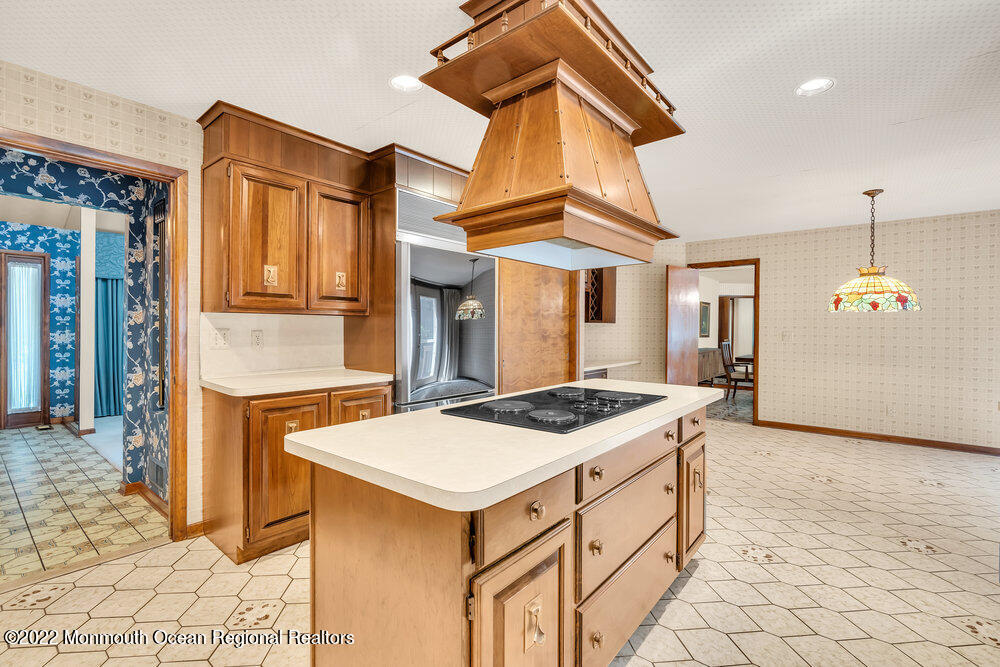 60 Howland Road Middletown, NJ 07748 - Photo 15 of 35 024_dsc07530