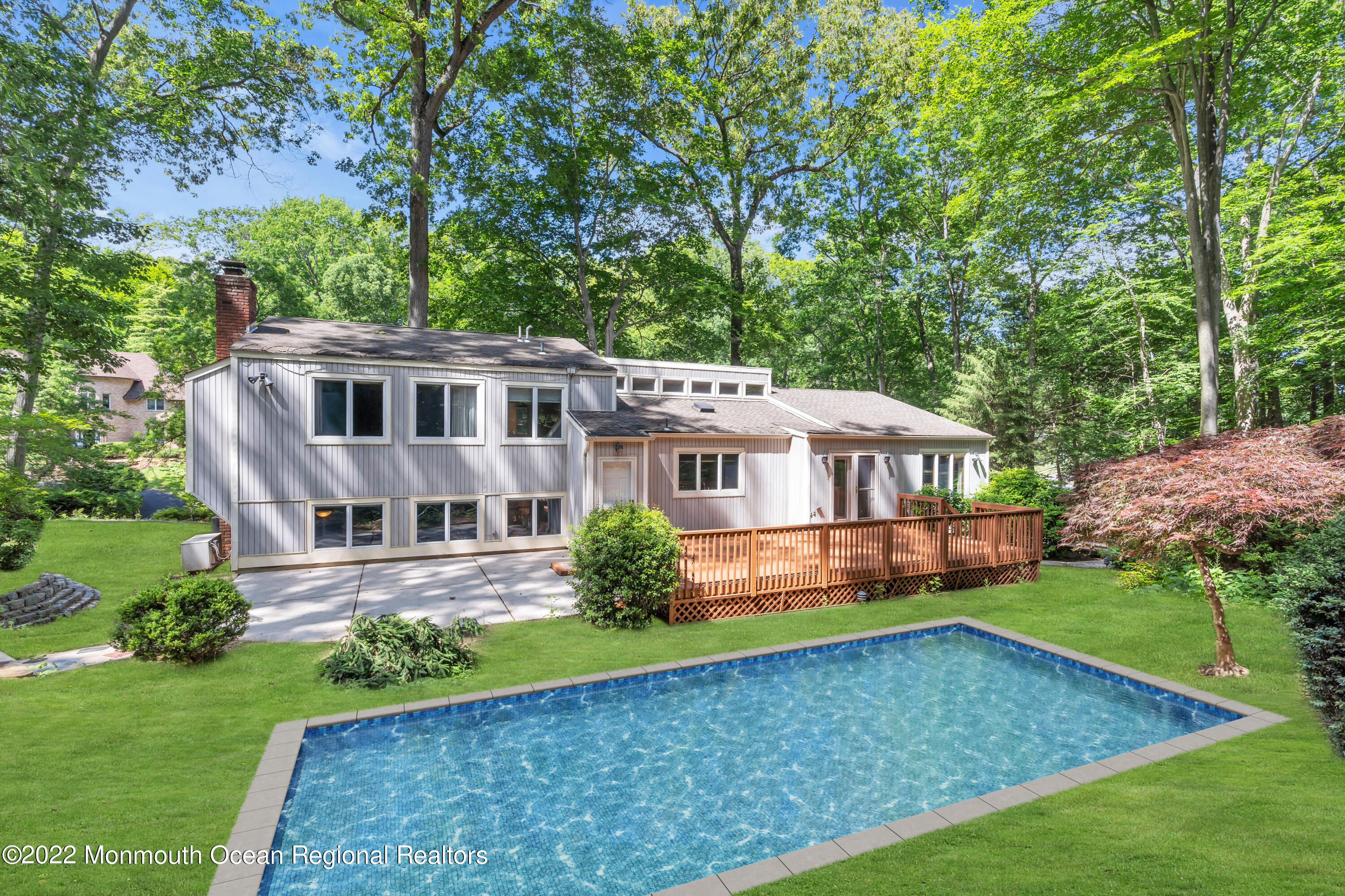 60 Howland Road Middletown, NJ 07748 - Photo 30 of 35 60 Howland-Pool