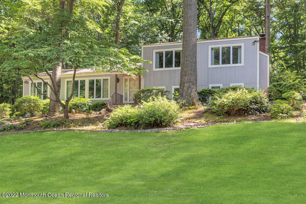 60 Howland Road Middletown, NJ 07748 - Photo 3 of 35 004_dsc07663-1c