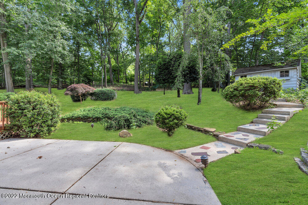 60 Howland Road Middletown, NJ 07748 - Photo 32 of 35 049_dsc07613-1