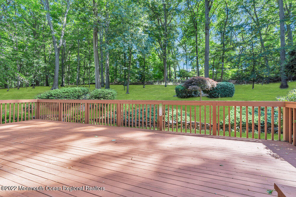 60 Howland Road Middletown, NJ 07748 - Photo 34 of 35 046_dsc07603-1