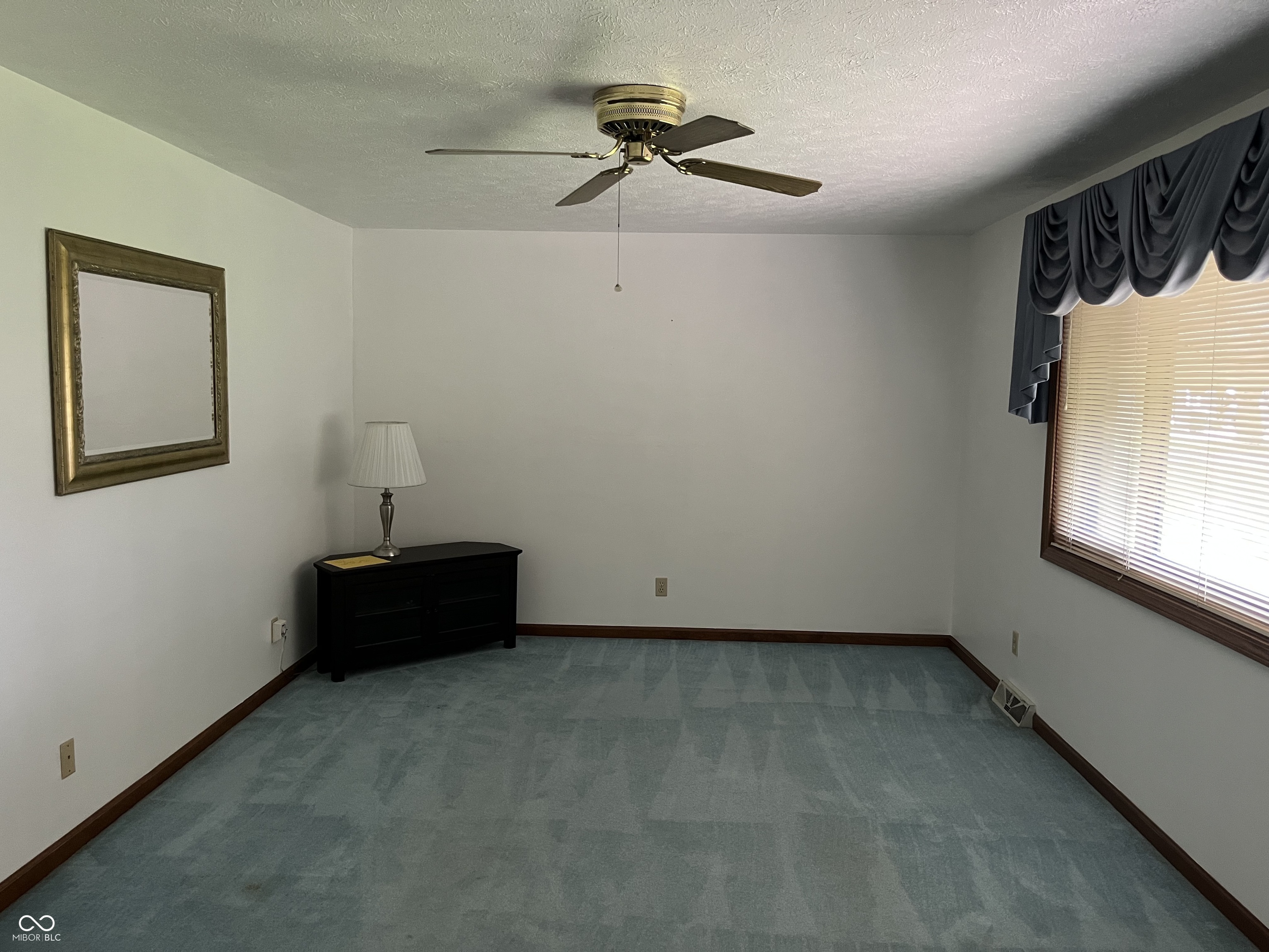 4221 Solun Road Indianapolis, IN 46221 - Photo 6 of 14