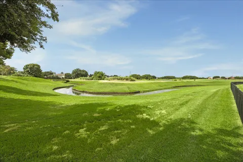 $335,000 | 3338 Knollcrest Lane, Pearland, TX 77584