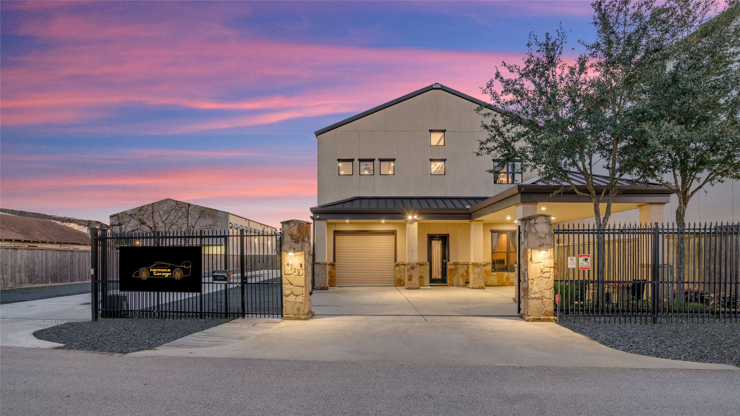 4119 Allen Street Houston, TX 77007 - Photo 2 of 42 On a double lot (13,891sqft)