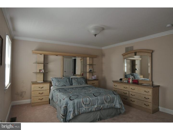 703 Bem Street Riverside, NJ 08075 - Photo 8 of 19 Bedroom - Main