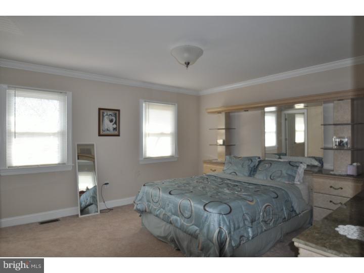 703 Bem Street Riverside, NJ 08075 - Photo 9 of 19 Bedroom - Main