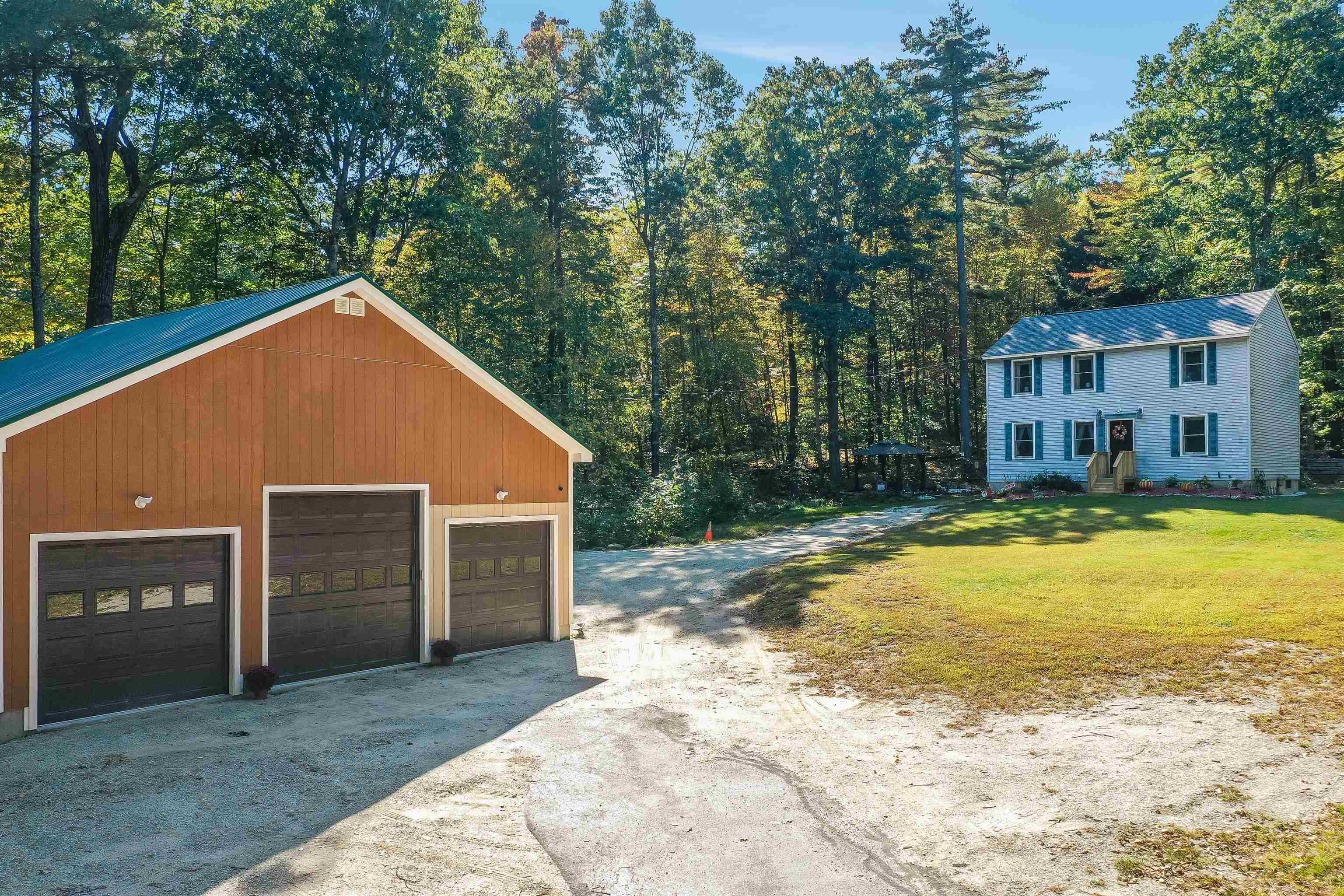 72 South Bow Road Hooksett, NH 03106 - Photo 1 of 40