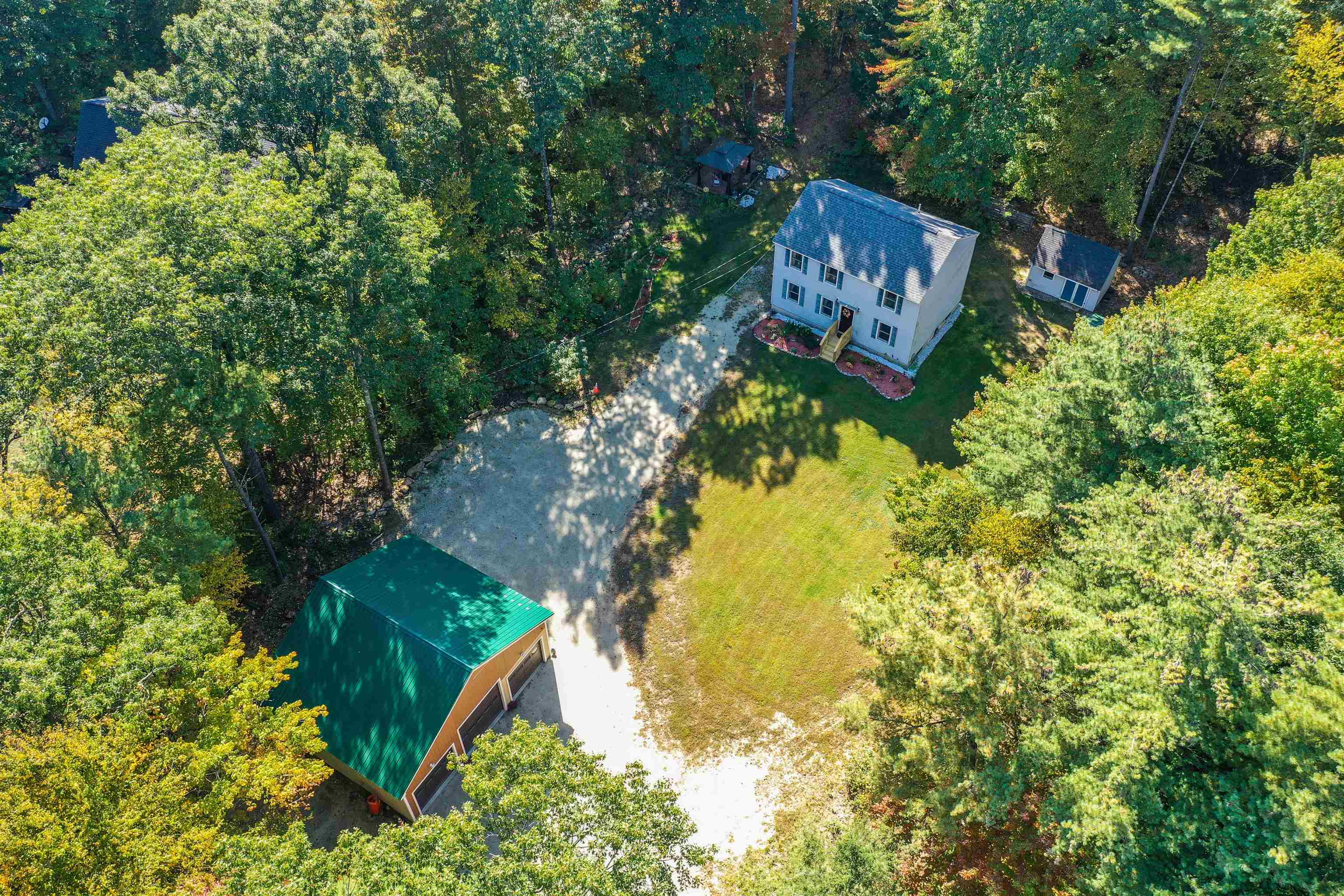 72 South Bow Road Hooksett, NH 03106 - Photo 2 of 40