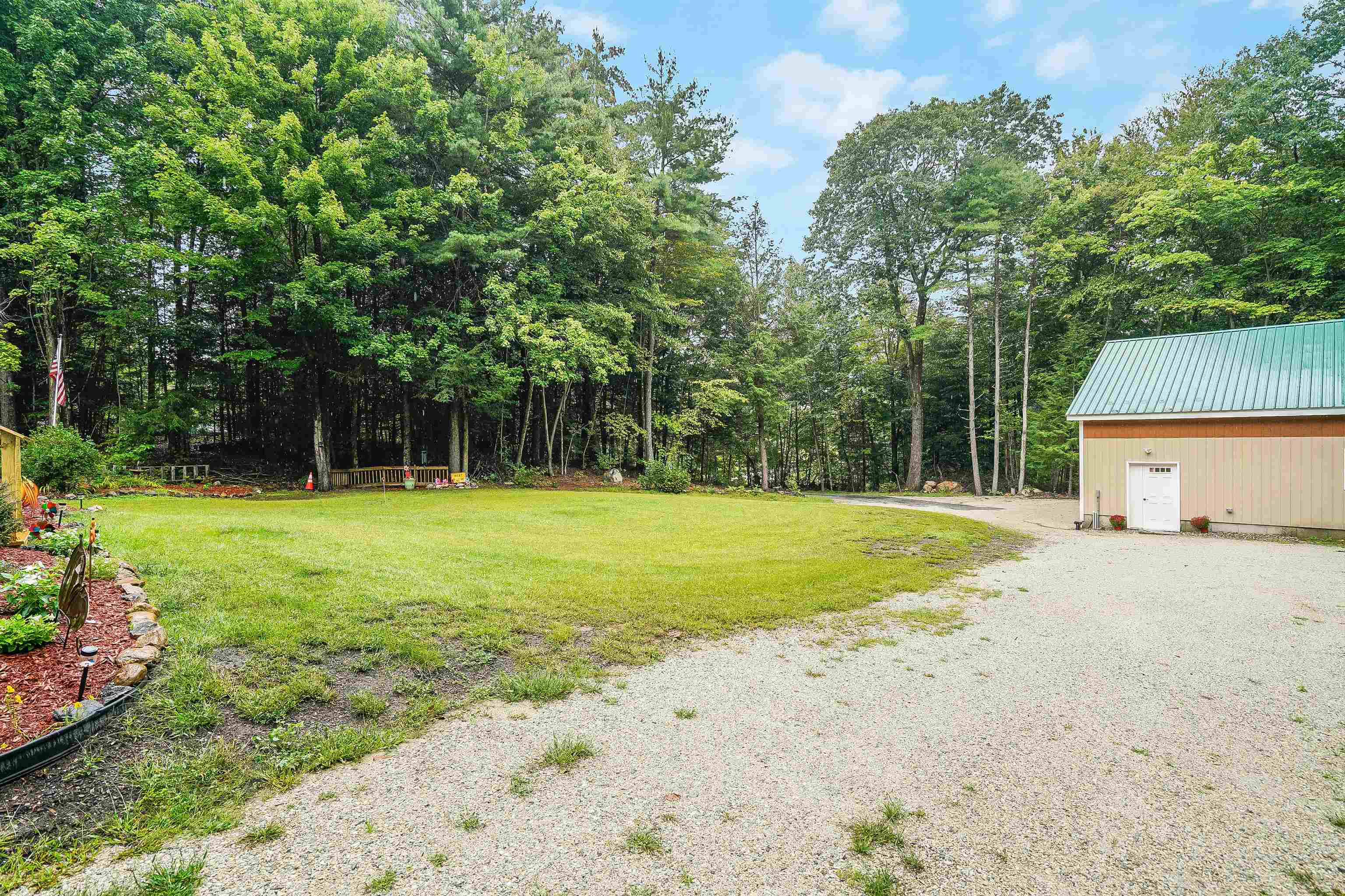 72 South Bow Road Hooksett, NH 03106 - Photo 31 of 40