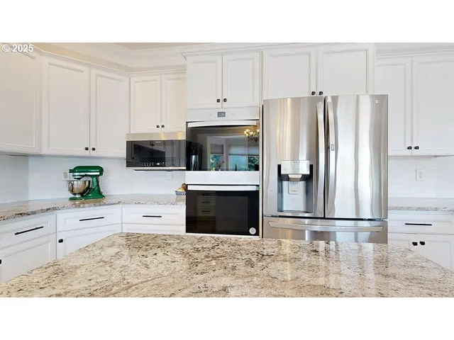 $799,000 | 861 Jodee Lane, Brookings, OR 97415