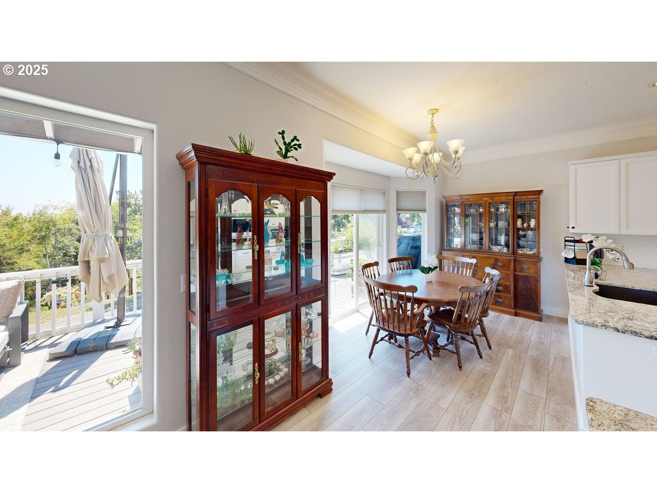 861 Jodee Lane Brookings, OR 97415 - Photo 13 of 38 Dining Area