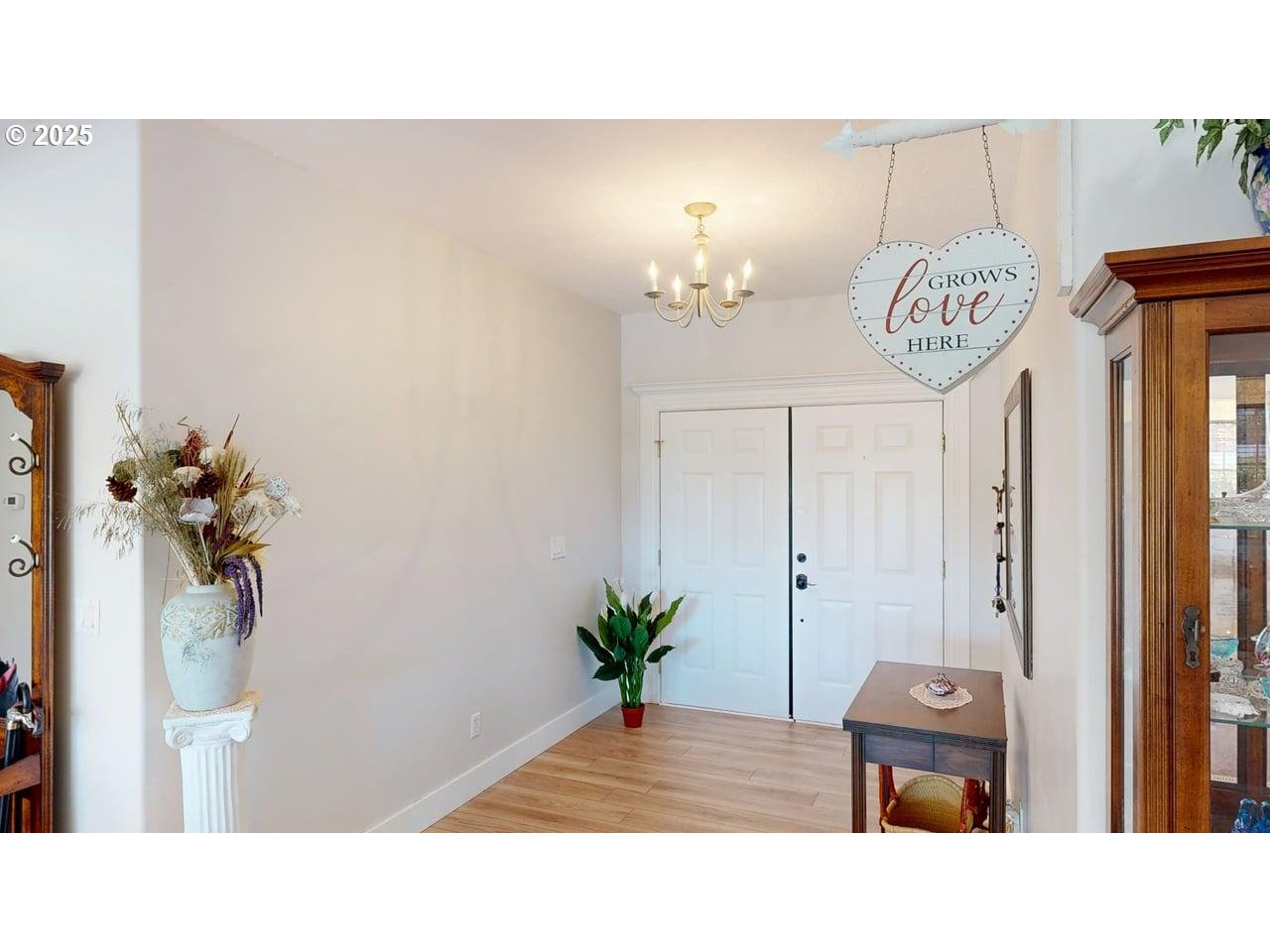 861 Jodee Lane Brookings, OR 97415 - Photo 2 of 38 Entrance/Foyer